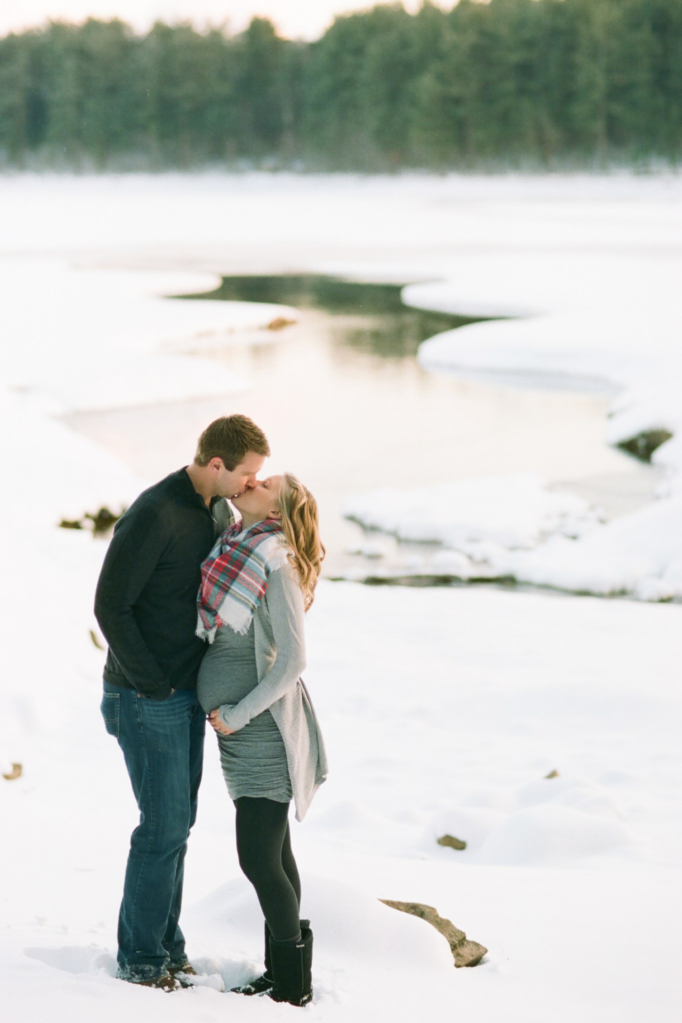 North Shore, Massachusetts maternity session photographed by Deborah Zoe Photography.