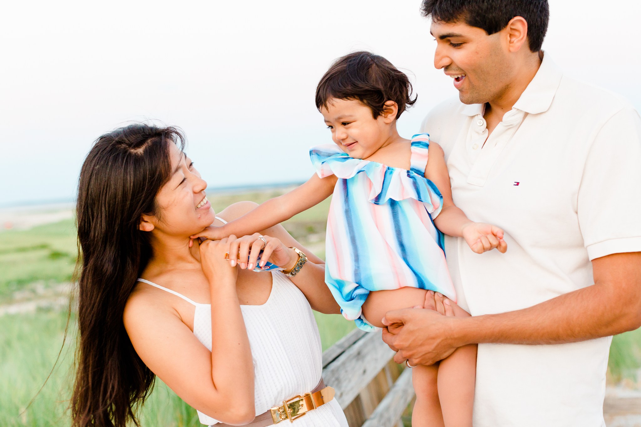 crane_beach_family_portraits_deborah_zoe_00010.JPG